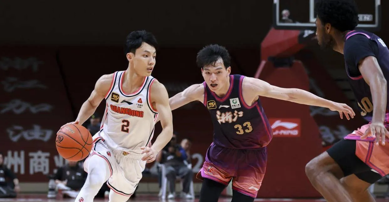 aoa体育教练-广东男篮客场高效得分，击败江苏队继续保持不败的简单介绍