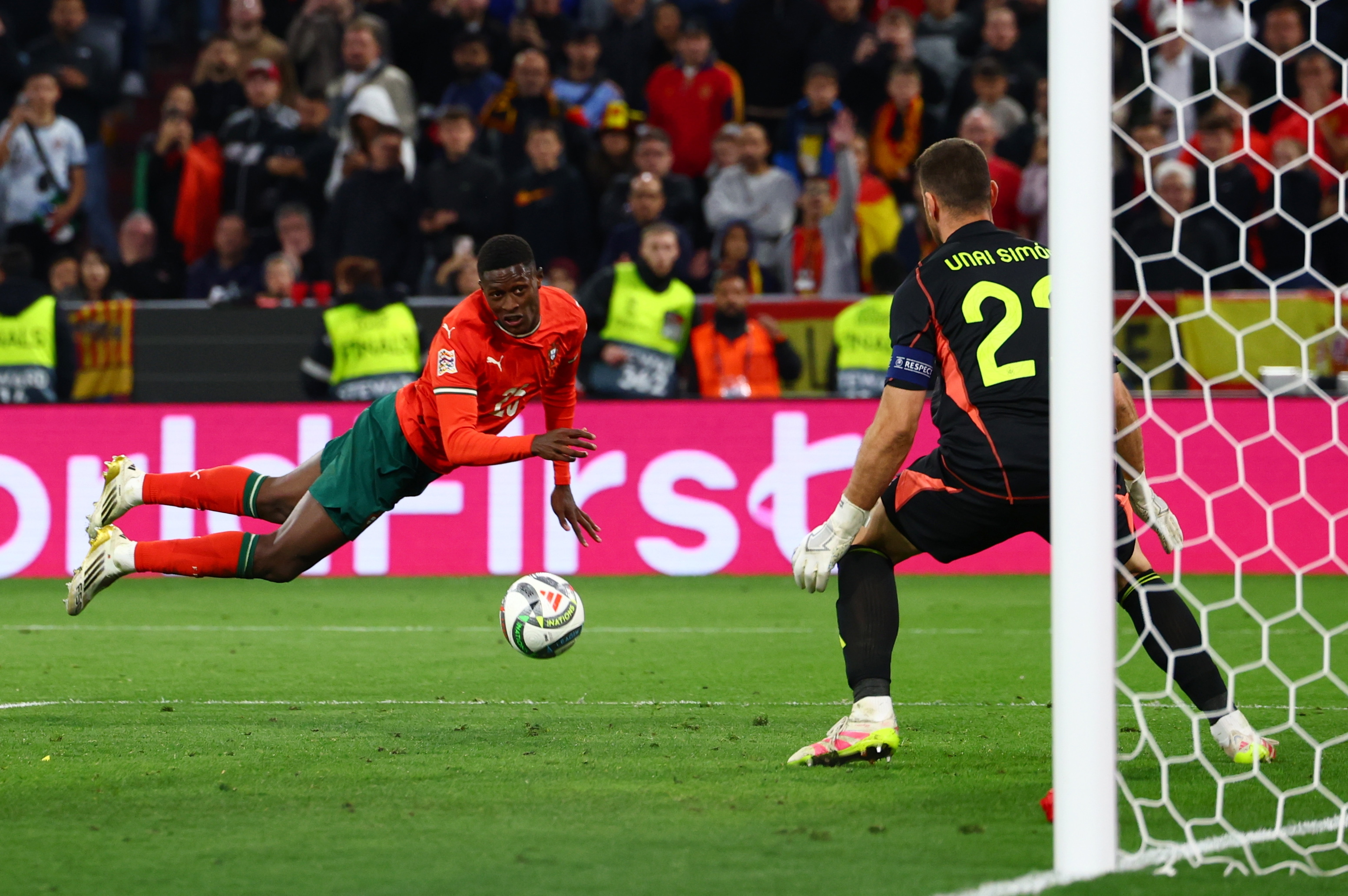 aoa体育视频-葡萄牙射手连续破门，助球队赢得关键胜利