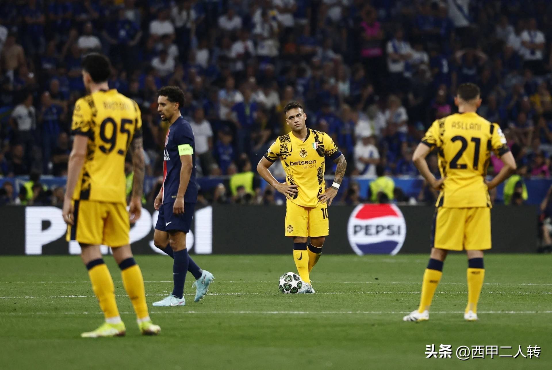 aoa体育娱乐-包含巴黎圣日耳曼连败，卫冕形势堪忧的词条