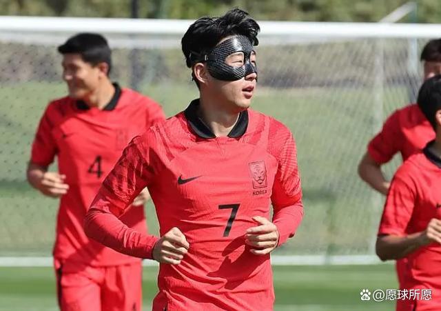 防线失误导致失球，锋线糟糕发挥难以挽回的简单介绍