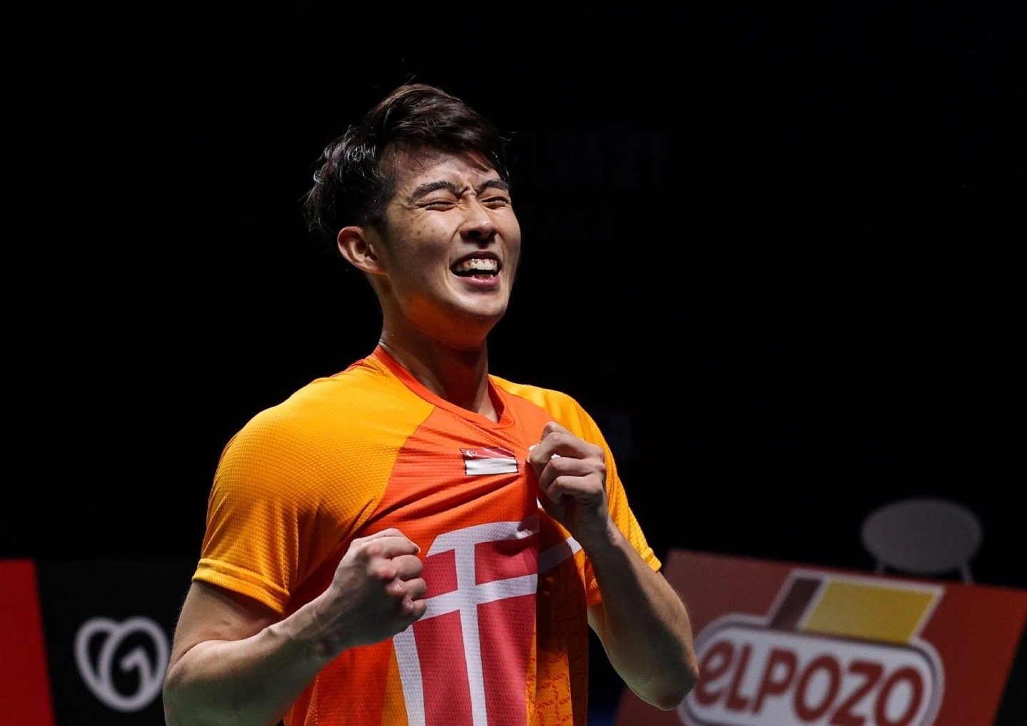 新加坡游泳名将再登领奖台，创造奇迹