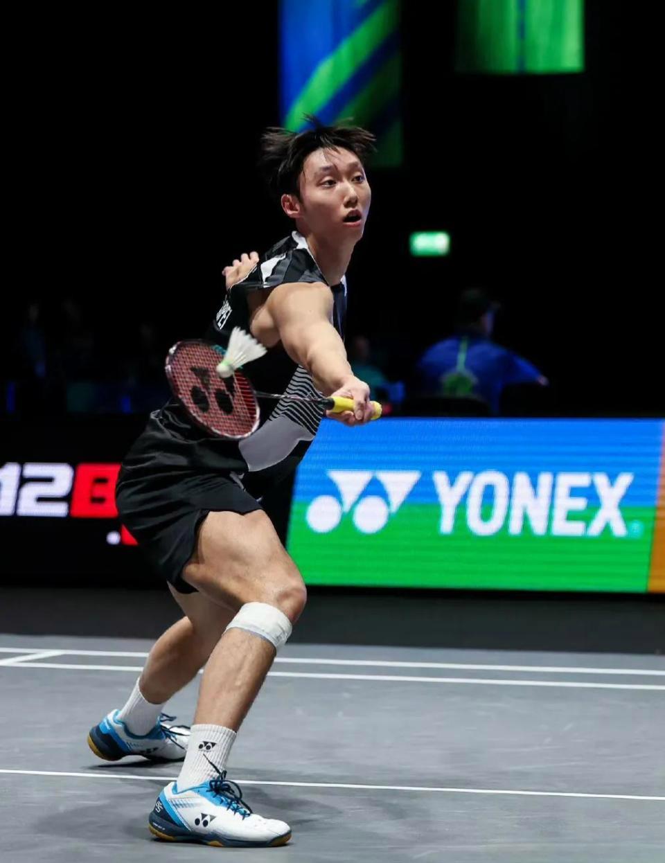 瑞士冲刺选手搏击赛场，勇夺金牌