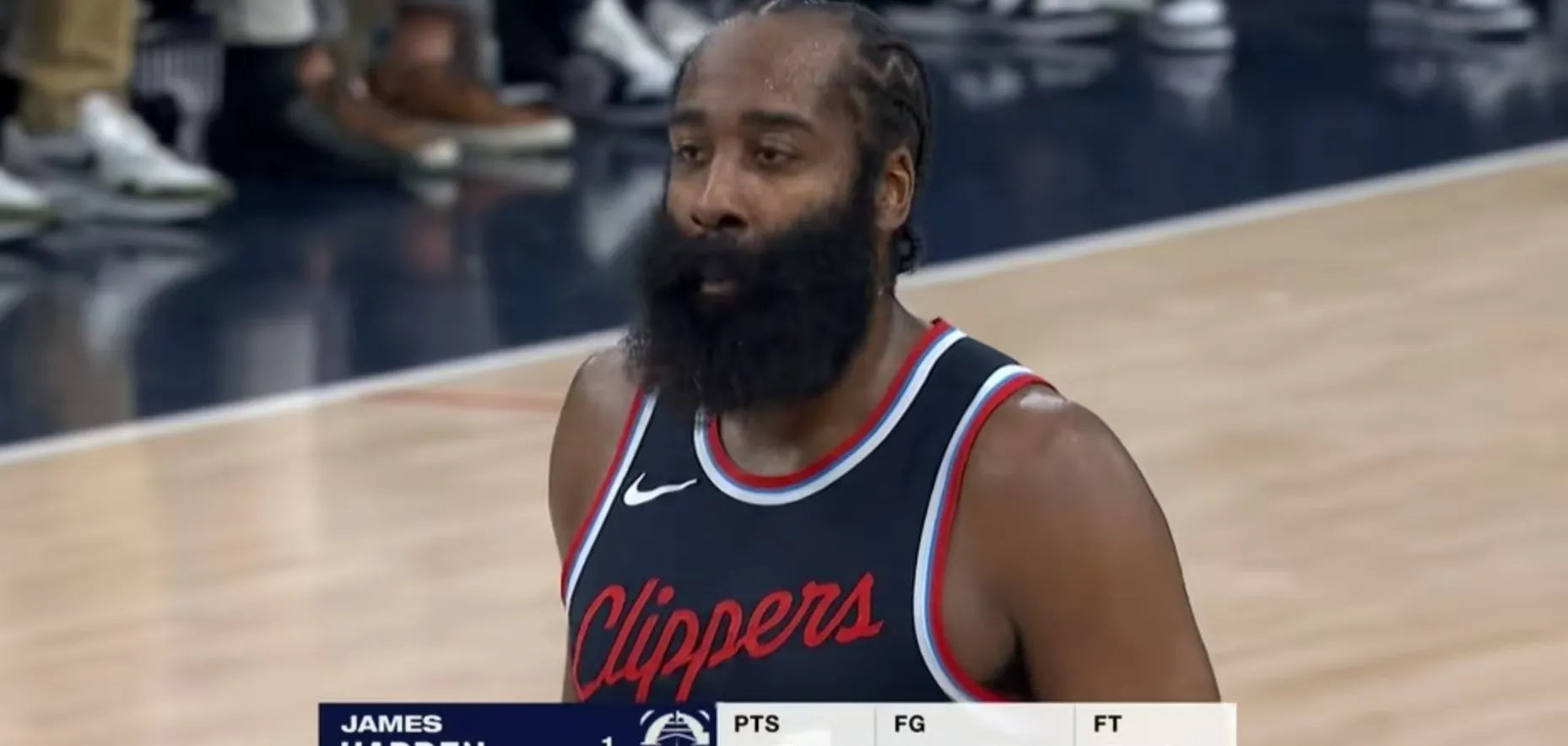 关于快船逆转太阳，哈登产生多次致命犯错的信息