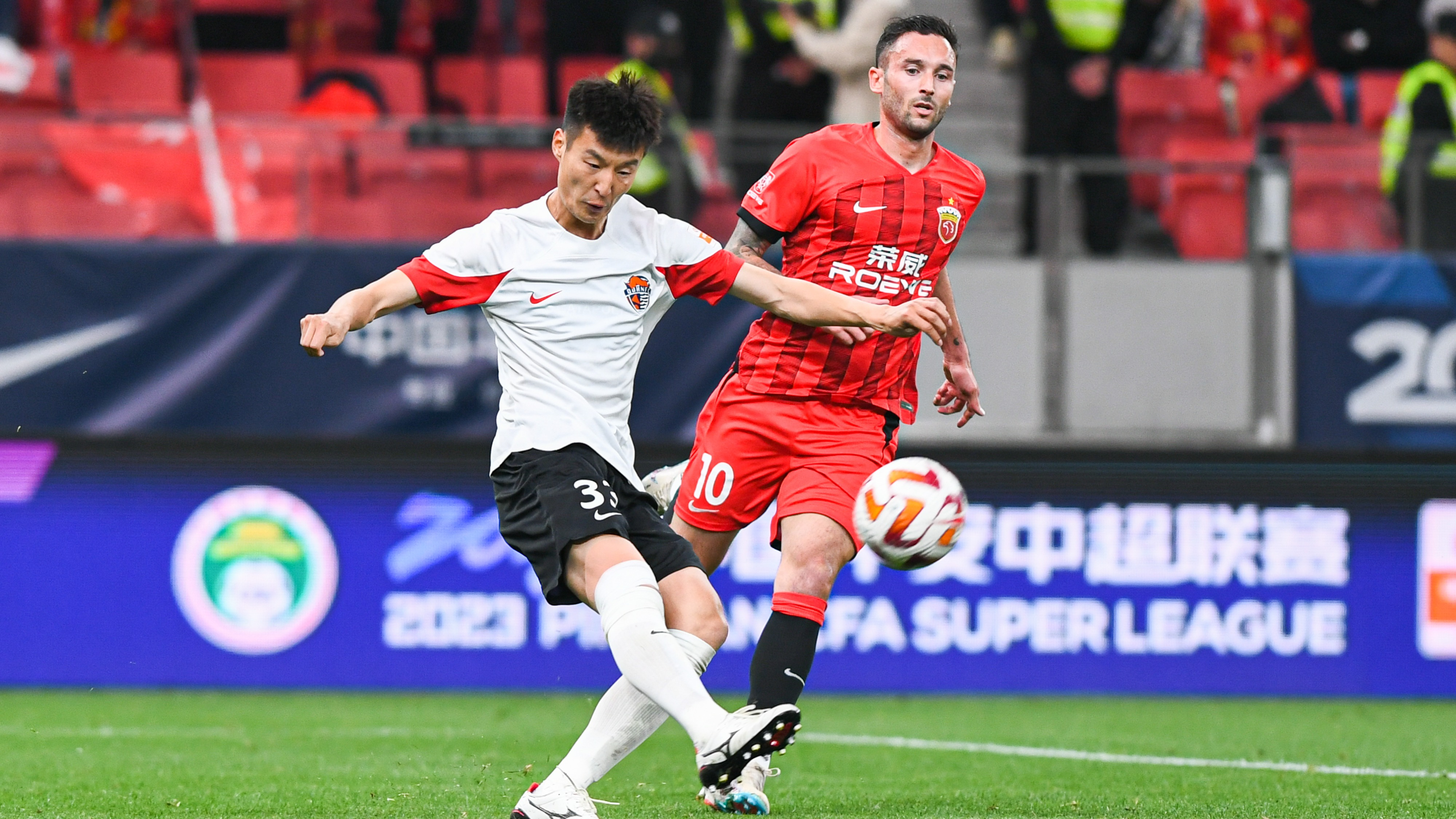 包含申花客场逆转建业,客场斩获三分保级!的词条 包含申花客场逆转建业,客场斩获三分保级!的词条