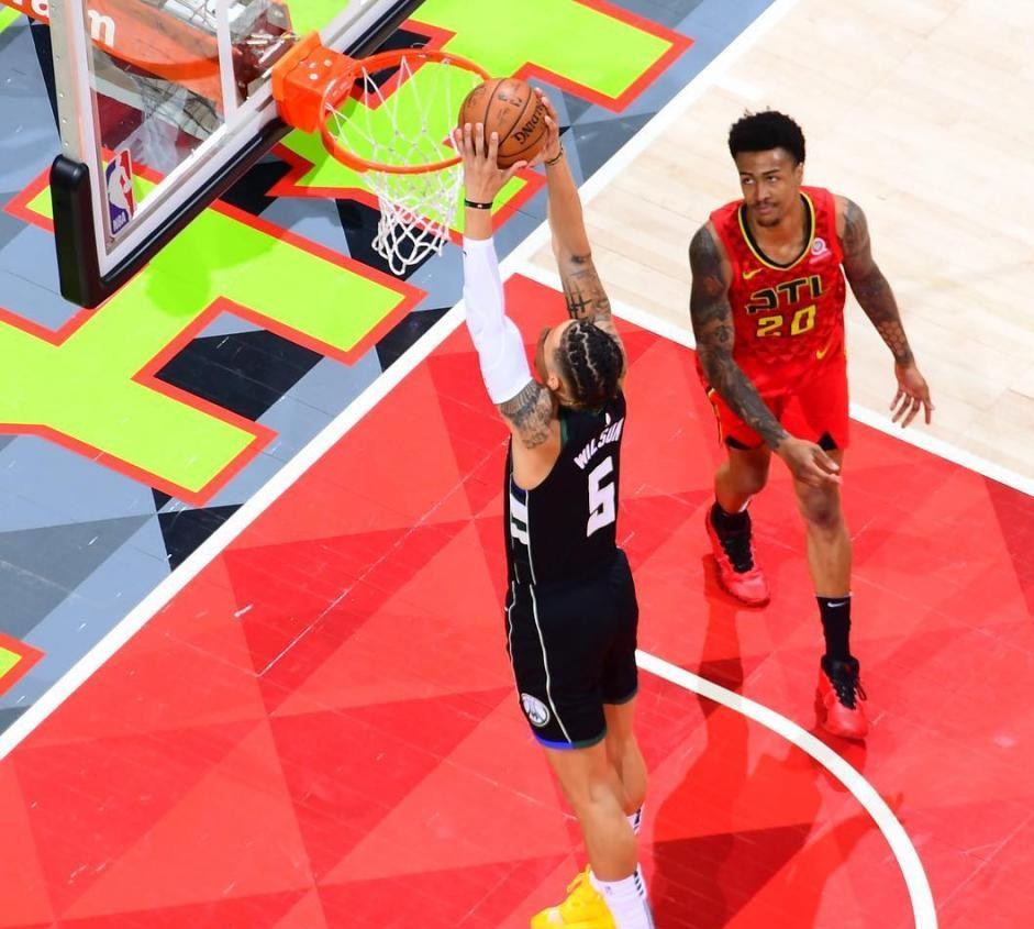 76人新秀闯入首发阵容脚踏实地