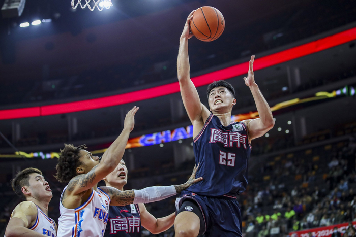 广东华南虎新援火线加盟，实力大增，球迷期待他的表现的简单介绍