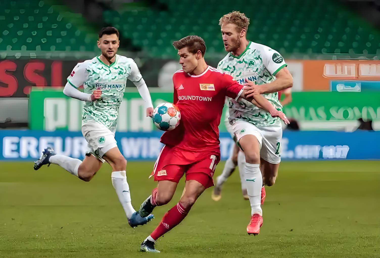 里昂取得重要胜利，冲击欧洲赛场资格