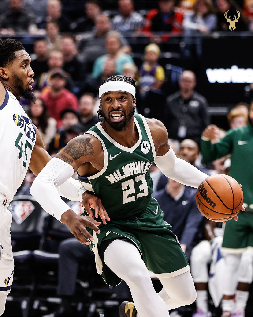 雄鹿继续豪取胜利,保持不败 雄鹿继续豪取胜利,保持不败