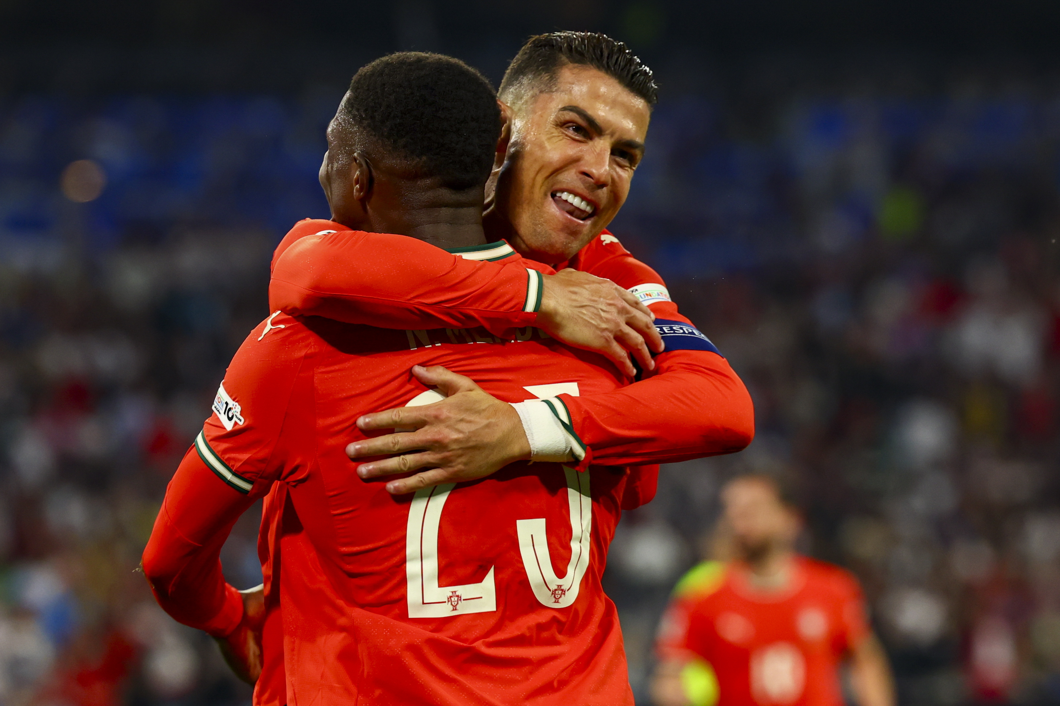 aoa体育视频-葡萄牙队击败对手，稳固晋级位置