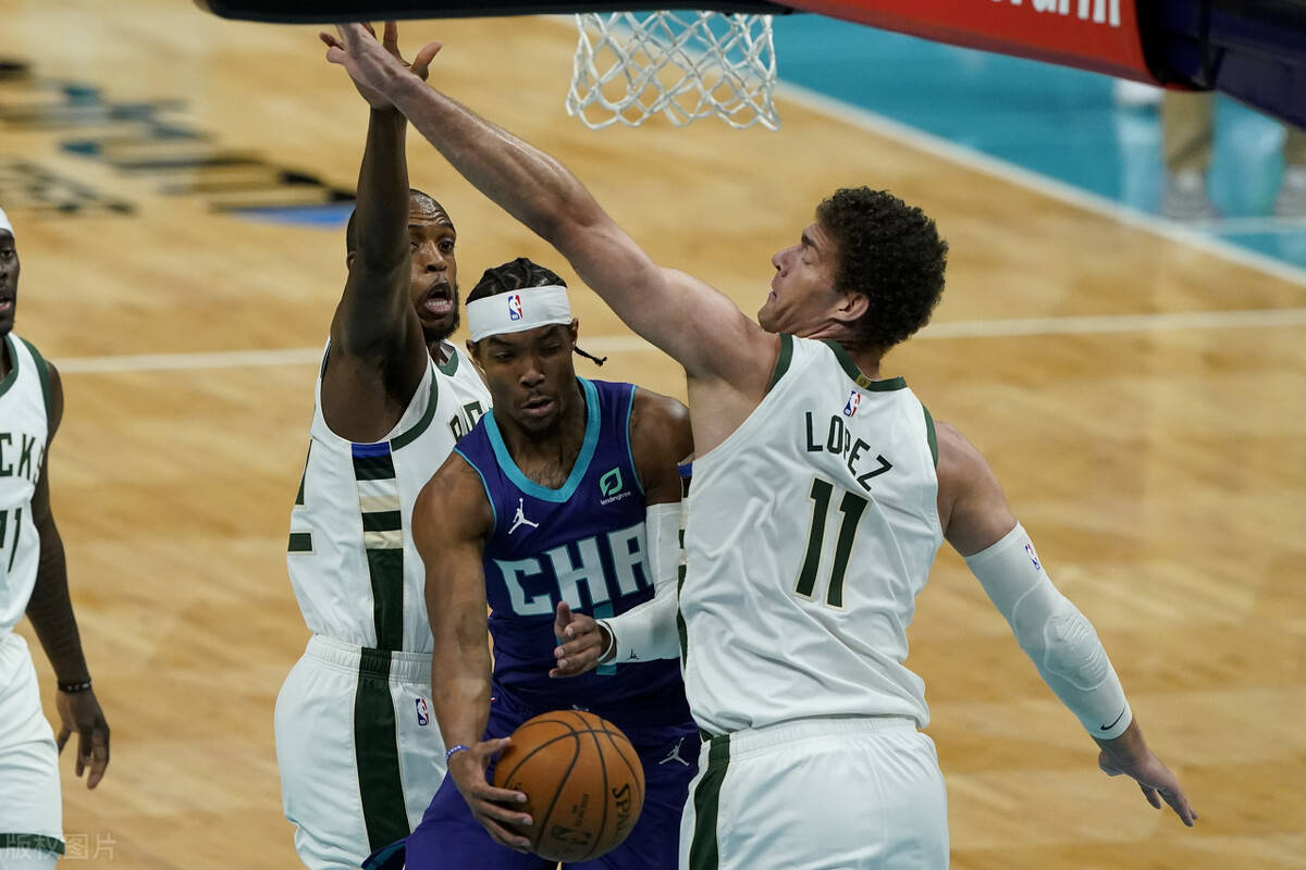 关于雄鹿客场告捷，球队士气正高未来可期的信息