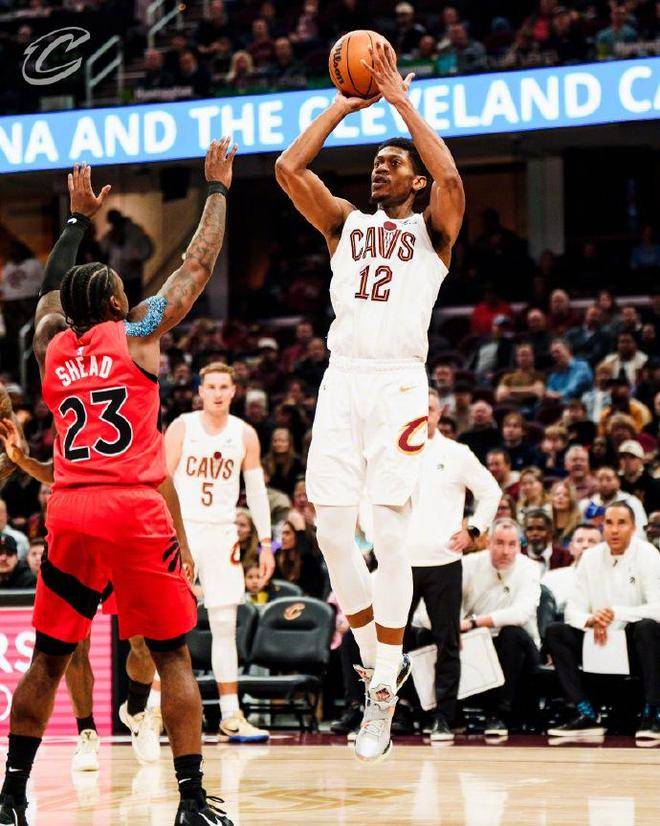 aoa体育活动-关于猛龙成功逆转骑士，小卡复出表现抢眼的信息