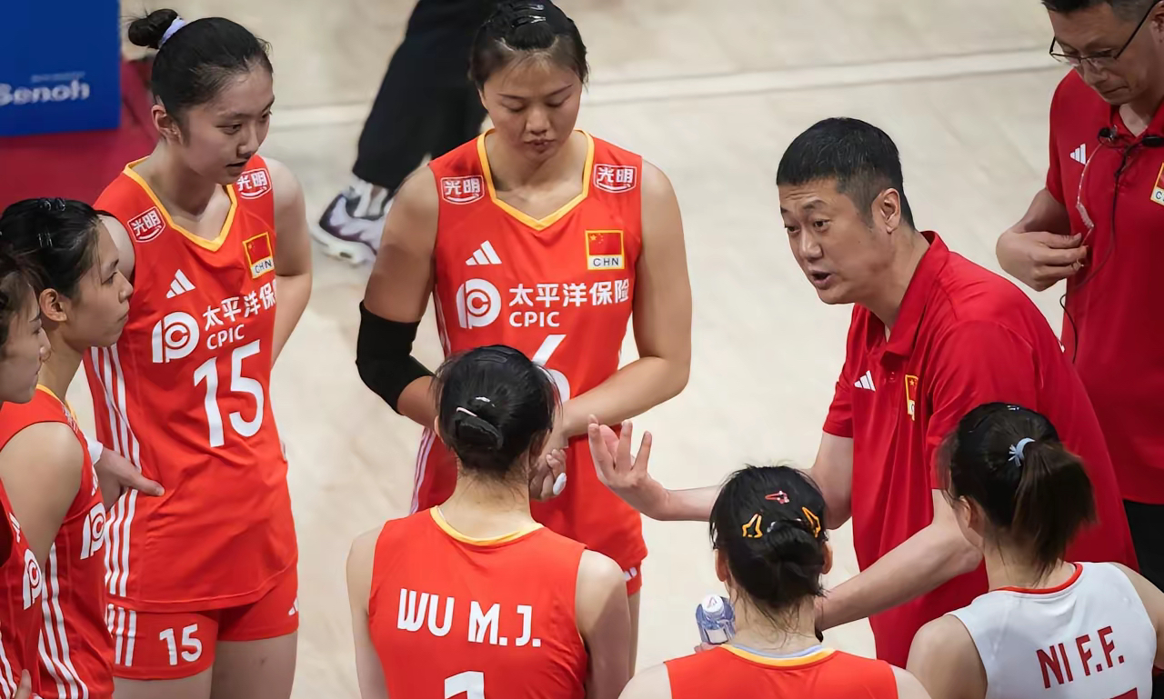 中国女排首战德国,以三局领先获胜 中国女排首战德国,以三局领先获胜